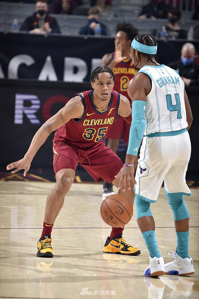 天博平台官网夏联第一天贝利遇上埃奇库姆